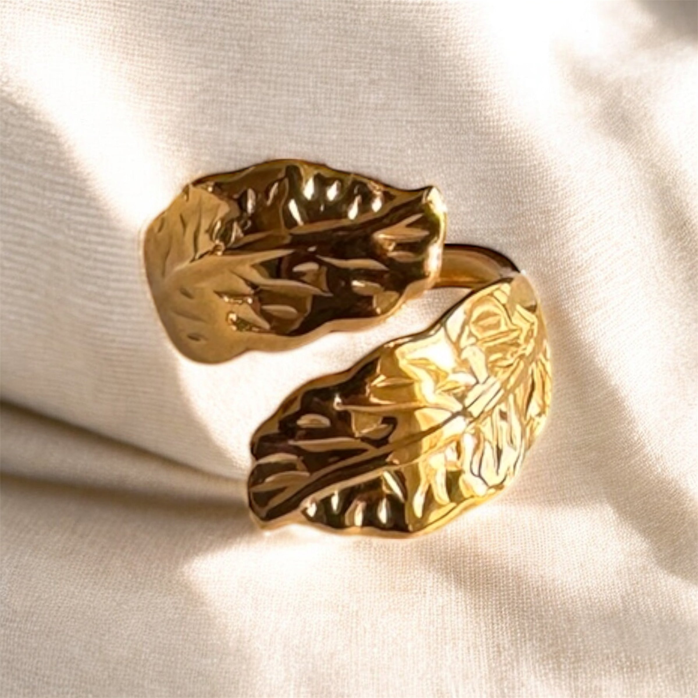 Bague feuille d’or